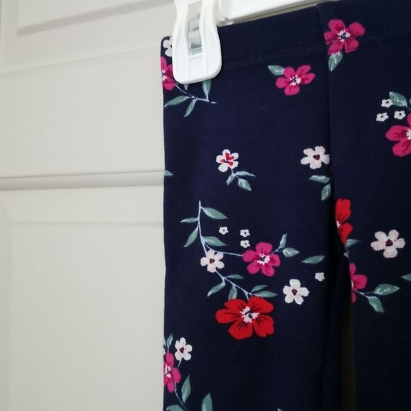 3/$15 Carter's fleece lined leggings size 2 - Picture 2 of 4